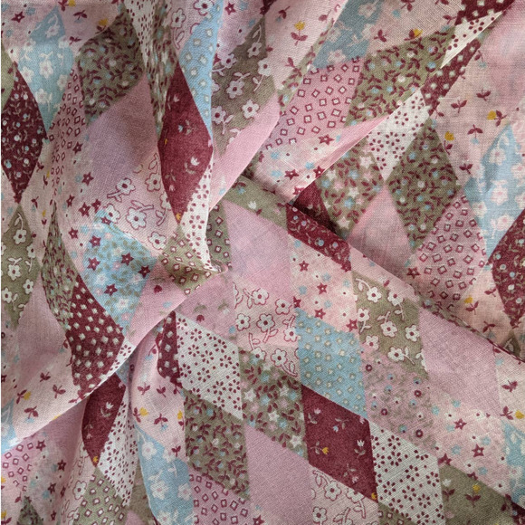 Vintage Pink Calico Cheater Cloth Style Fabric, Floral Patchwork Fabric 44" BTY - Picture 3 of 6